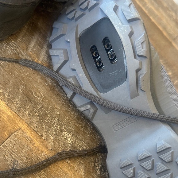 Giro Woman’s Clipless Bike / Cycling Shoes Size 42 - Picture 4 of 5